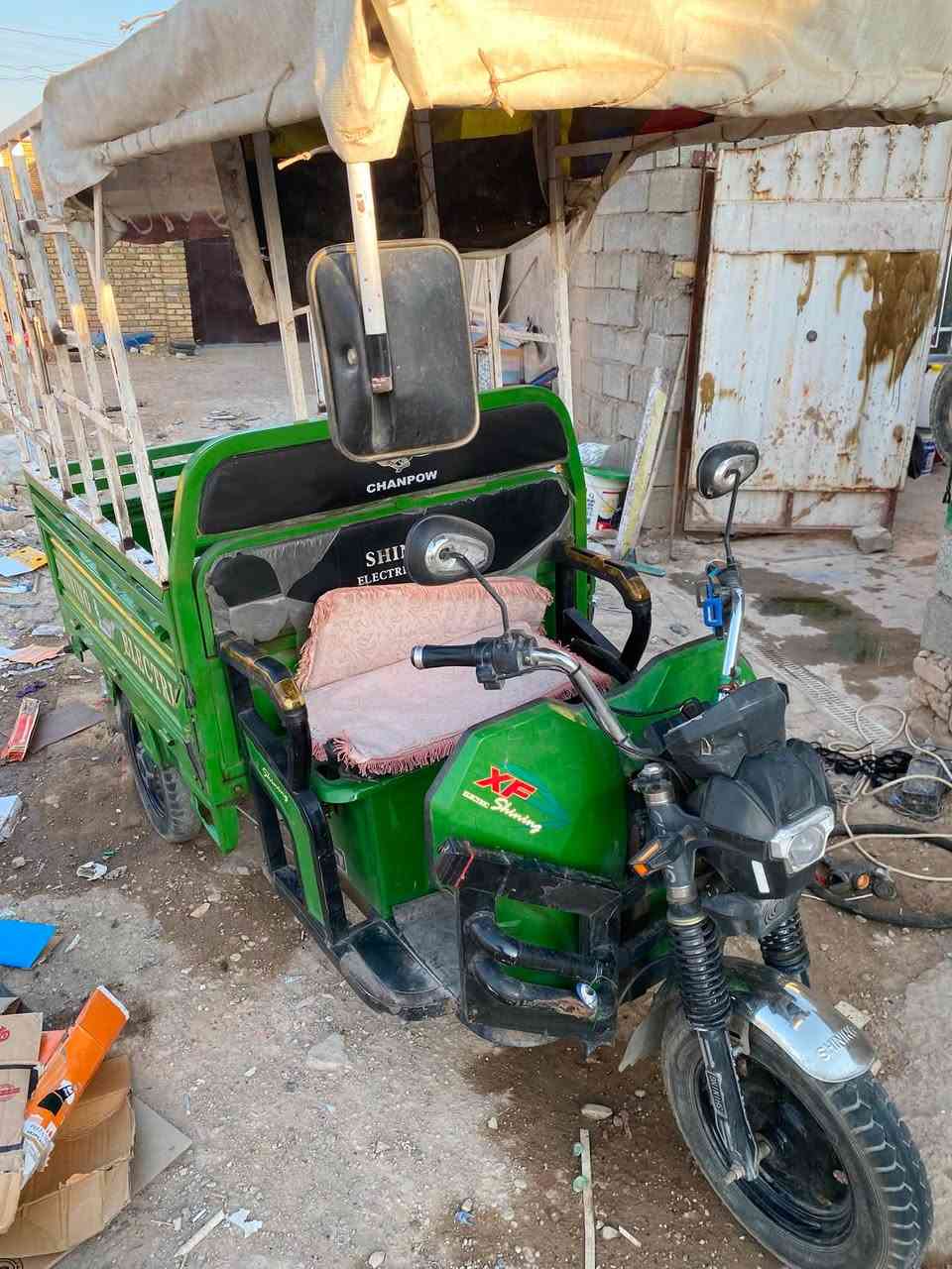 ستوته شحن دايون للبيع موديل 25  (5 )بطاريات شغاله خير من الله تمشيك ٥٠ كليو متر   بيه خبزه وعلي خير من الله بس محتاج  واريد سعر خاص العنوان بغداد اتصلو وبيكم خير *********** ورقمي ثاني بي فقط واتساب ***********
