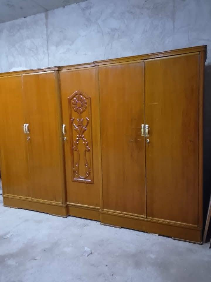 كنتور ابو الخمسه سعر 225 سعر ابو سته 260 مكانه بغداد شعله موجود توصيل ستفسار خاص او تصال ***********
