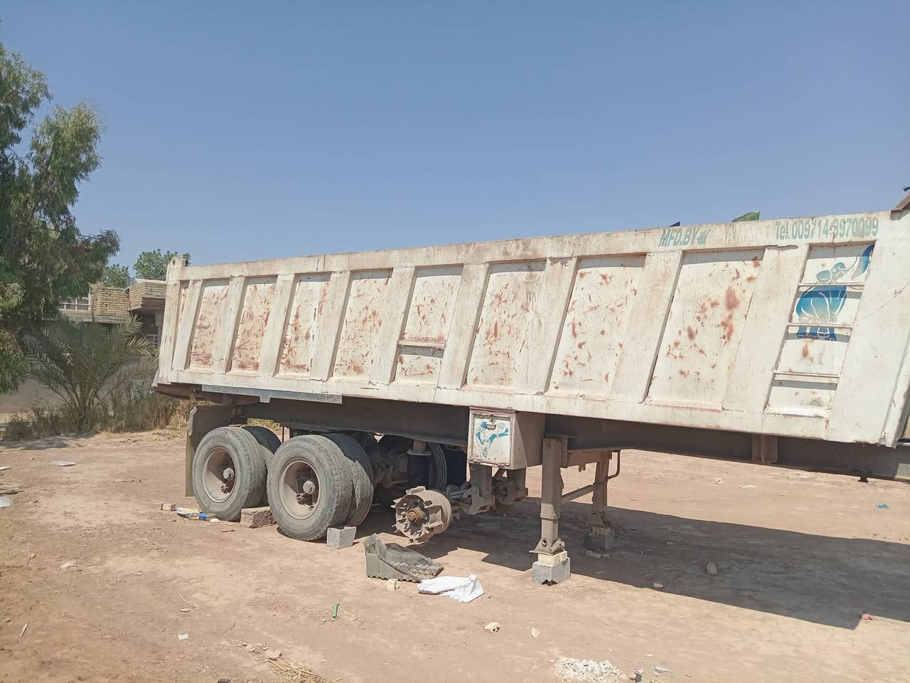 البيع مكانها بغداد تقاطع نهروان ***********
