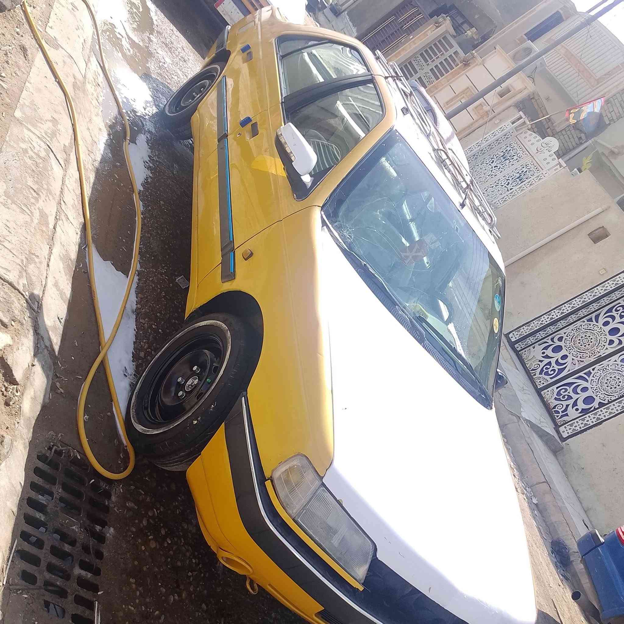 البيع بيجو 405 مديل 12 مصفره
مكينه كير كفاله 
حداده تخم تاير جديد        سعر 22 ورقه وبيه مجال 
كهربايات كله شغاله دوشمه جديده عام 
مكفوله من ضربه وتبديل 
*********** مكاني ميسان العماره مغربه
