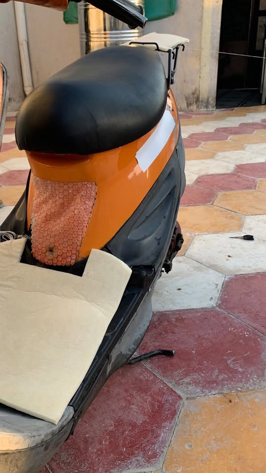 للبيع بيجي مفتوحه مره وحده كص خرسه اكسن اخرس مكينه نضيفه كلش سلف جديد عوزه بس باتري شرط سعره 250 مكاني سماوه عد المعالي مامتواجد انترنيت مخابره ع رقم ***********
