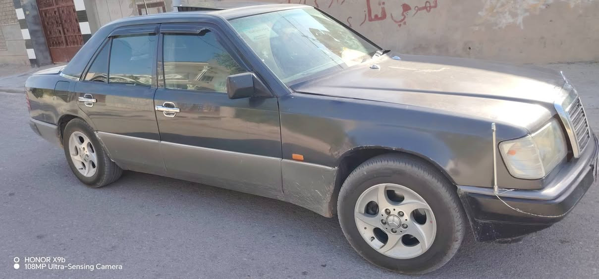 مارسيدس دب
مارسيدس دب للبيع

محرك.. كير.. اكسل.. كفاله

تبريد شغال رقم بغداد

سيارة نظيفه بمعنى الكلمة 

المكان ديالى للإستفسار الاتصال 

ع رقم ***********
