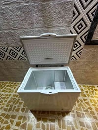 مجمدة ١٢ قدم • وبي مجال • ايسر