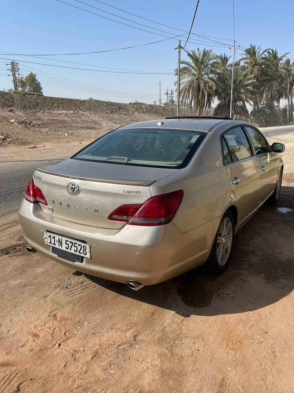 للبيع افلون 2010 فول مصبوغه عام جاهزه السعر 67 وبهه مجال لطيين ***********
