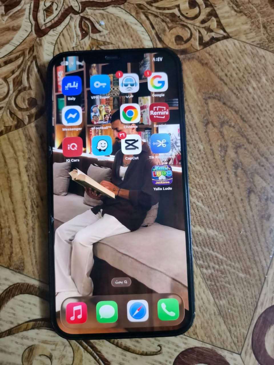 السلام عليكم من رخصة الادمن آيفون 12 برو ماكس نضيفه بمعنا الكلمه ذاكره 128 بطاريه 76 بلاديه الجهاز بلادي فقط الضهر مفطر السعر 450 وبي مجال  الرقم *********** للاستفسار
