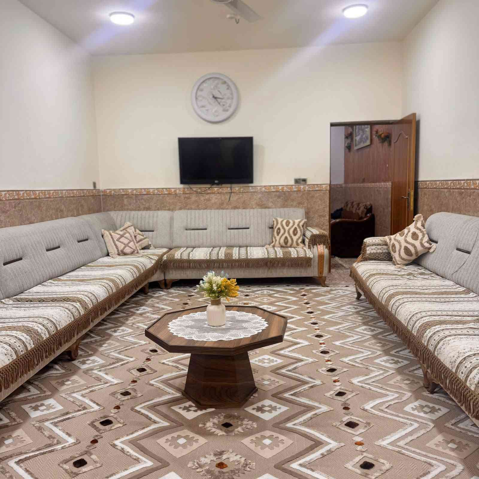 متوفر
دار 220م نظيف جدا للبيع حي الرساله قرب شارع الكيات سعر 235
للاستفسار الاتصال على ***********
