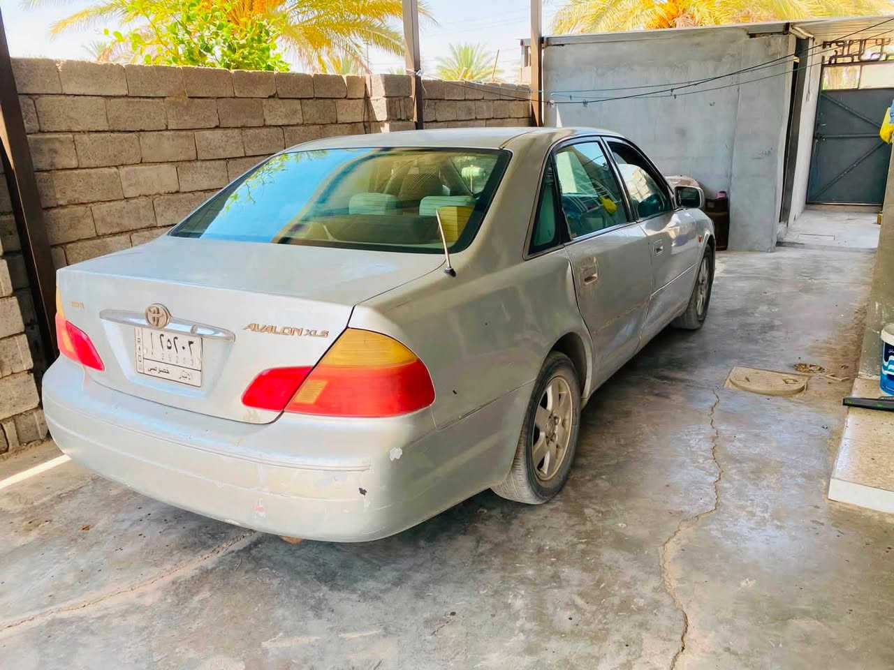 سيارة افلون 2004  مصبوغه عام بدون ضربه فقط طخات بسيطه تبريد شغال ثلج محرك نظيف 3000 ستة سلندر بدون صرف الكير بيه تاخير فقط من الجو بارد صدر نظيف يحتاج ترتيب بسيط داخل نظيف رقم بغداد بأسم اخويه السعر 55 ورقه وبيه مجال  مكانه بغداد الكرخ للاستفسار الاتصال بالرقم *********** مكلف بالنشر
