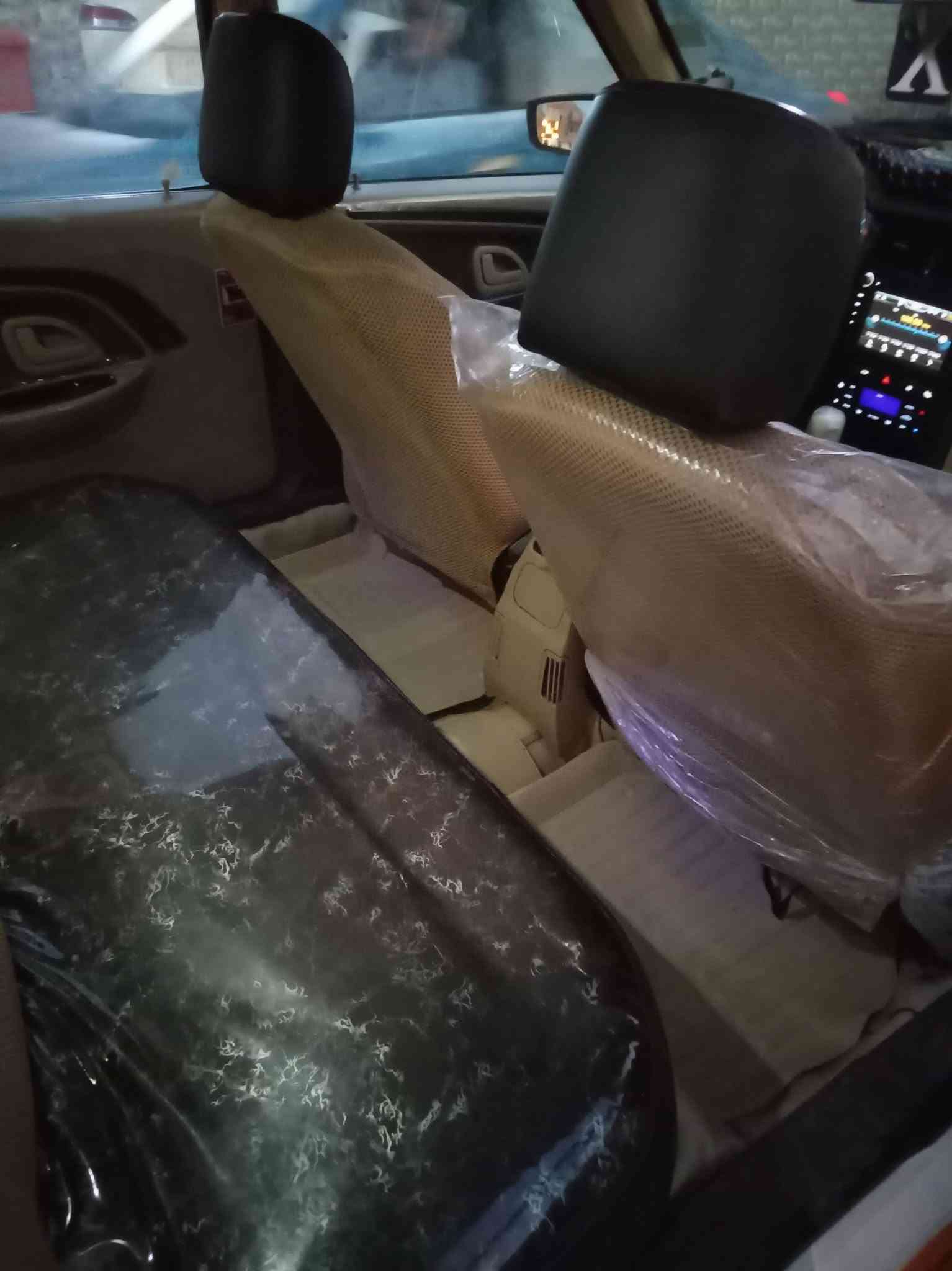 سلام عليكم بيجو بارص موديل 2023 محجوزه رثم مثنئ كفاله عامه كير ومكينه تبريد ثلج بس بيها بارد قليل كد اصبعين ماشيه 130 دوشمة عام ارضيه وكشنات وبطاين وتنته تخم تاير سياره جهازه ع اخر حبايه كلشي ما ناقصها مكانها كوت وسعرها 65 وبيها مجال اللاستفسار اللتصال ع رقم ***********

