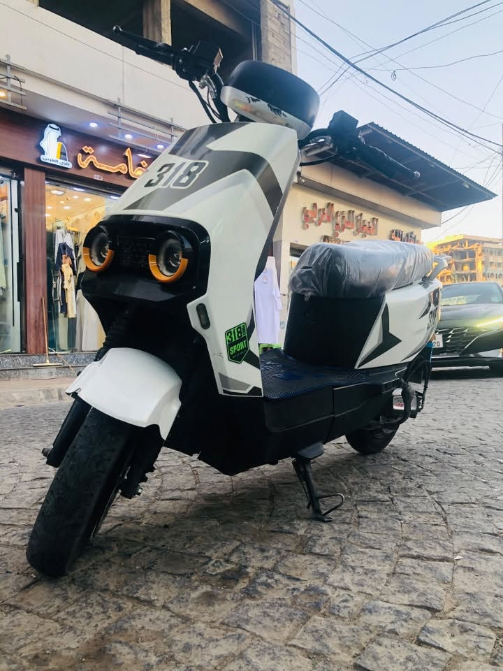 ماطور 318
6بطاريات

ملف 2000

اللون الابيض 

بك R

موديل 2025

كلشي شغال بي 

اشاره يمين اشاره يسار دبل  خلاط 

عالي وناصي

ماطور شرط الفحص بطاريه عقل وملف 

السعر 625 

العنوان دواسة خارج 

البايع شاري لا تتصل 

الاتصال ع الرقم 

***********
