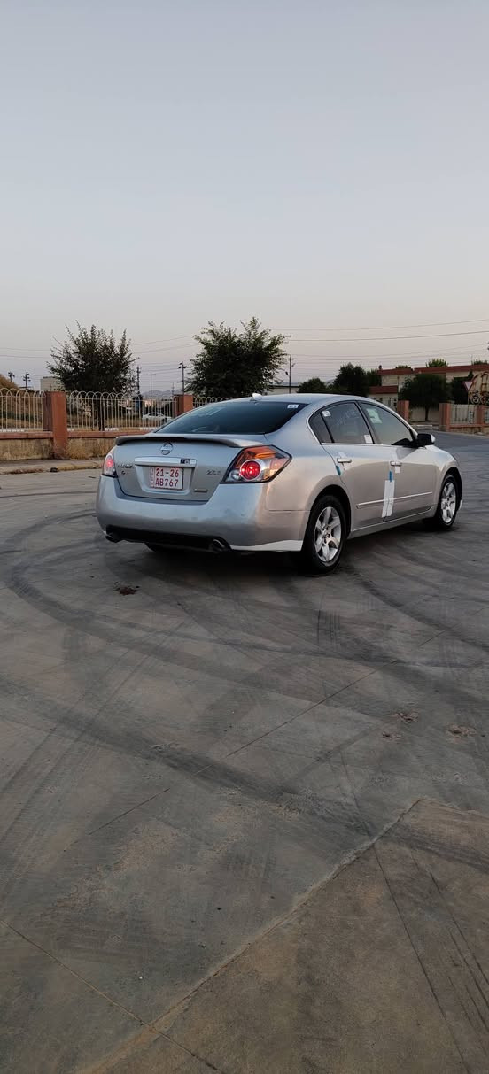 سڵاو 
ALTIMA 
مۆدێل 2008 بۆفرۆشتن بڕاوە گێڕو مەکینەی بەشەرتی فیتەر مەکینەی لۆک خراوەتە سەری تایەی تازە دەعموو لێدراوی نییە تەبریت ساردوو گەرم بەشەرت تەقەو ڕەقەی بەشەرت دەبڵ گێڕ سەیارەکە مەسرەفی هیچ تیا نییە کامل جاهیزە عام پەمپه بۆجووانی سەقفی وەک شوشە وایە چاڵو شوختی نییە  قیستو قەرزم نیە شوێن هه ڵەبجەی تازە 
*********** ڤایبەرو واتسئەپی لەسەرە سعری 38 گەڵاو مەجالێکی برایانە دار بنديهكان, السليمانية
