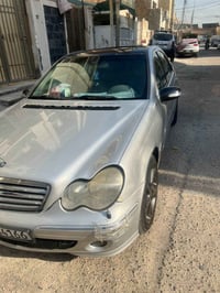 مرسيدس • ٢٠٠٤ • رقم انكليزي
