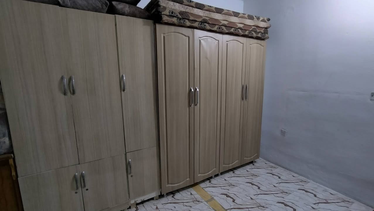 السلام عليكم كنتور تركي للبيع 3قطع نظيف
العرض 3.20
 ارتفاع 2.20 

السعر 175 الف
مكاني التاجي/ المشاهدة 

*********** /اتصال او واتساب
