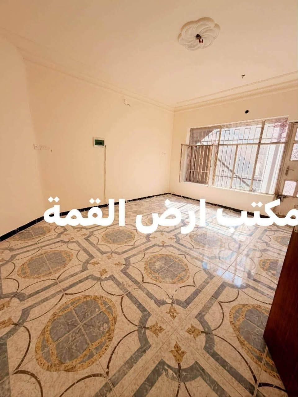 ايجارفي السيديه  مساحه 150متر 850الف
يحتوي على غرفتين وصاله

مطبخ خدمات قريب على

شارع التجاري 

‏الاستفسار 

***********
