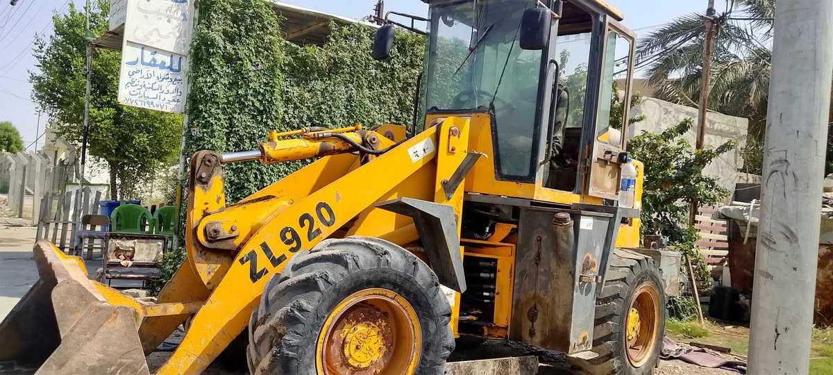 السلام عليكم شفل صيني زت ايل 920يحمل تك مترهي مكفول بغداد سنويه 27  دفع رفع خير اربع تايرات نضيفه مكينه نضيفه سوبر السعر75تحويل مباشر الشراي يتصل ***********
