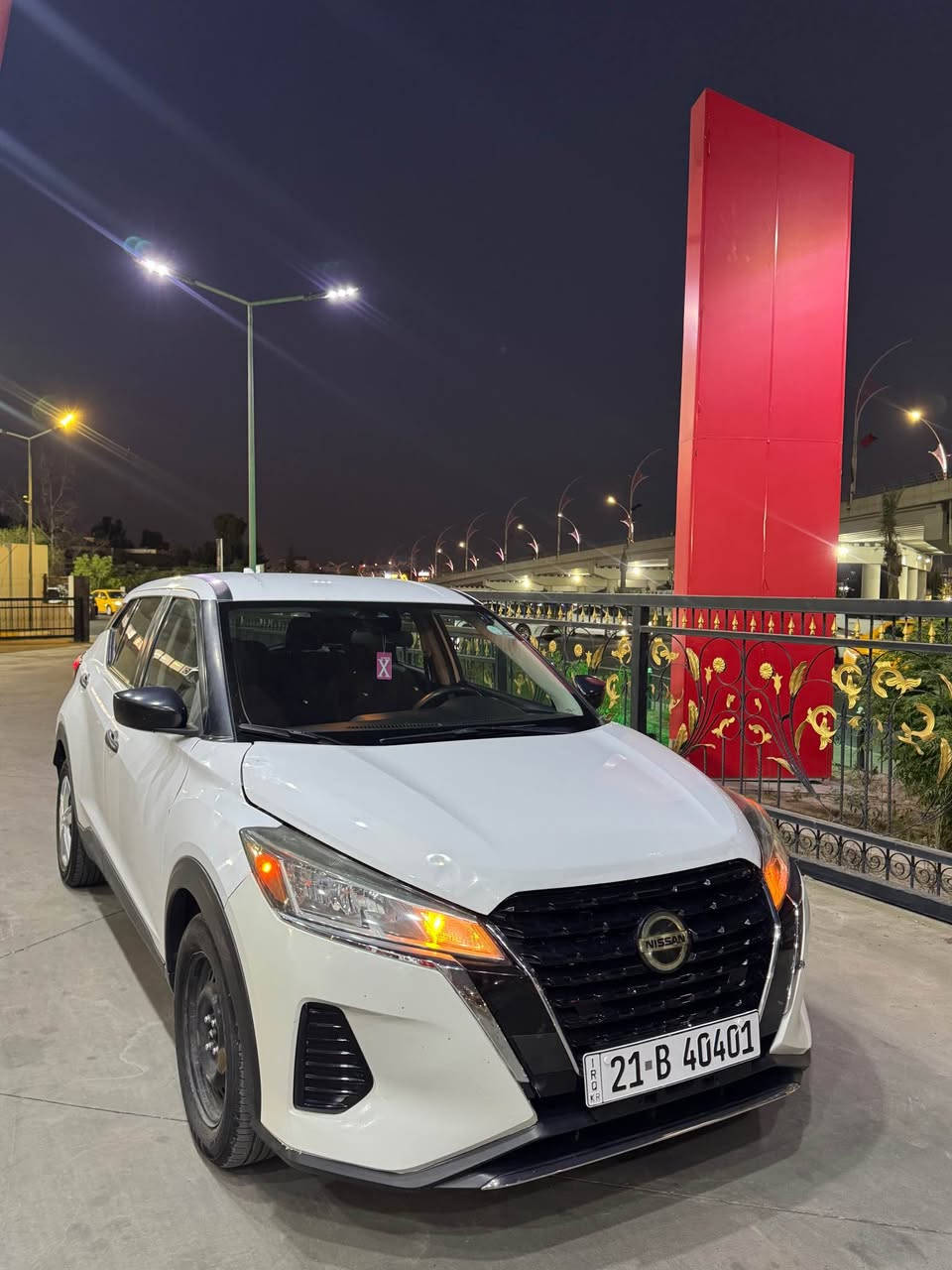🚘 للبيع | نيسان كيكس موديل2021
عنوان / كركوك 
✨ بحالة ممتازة جداً
✅ بدون حادث
✅ ماشية  86 فقط
✅ سنوية هزه براد جديدة لحد 2030
✅ موجود بطاقت البانزين 
المواصفات:
• محرك 1.6 لتر اقتصادي
• ناقل حركة أوتوماتيك CVT
• شاشة لمس مع Apple CarPlay وAndroid Auto
• كاميرات 360° 
• رادارات أمامية وأنظمة أمان متقدمة
• تحذير مغادرة المسار
• فرملة طوارئ أوتوماتيكية
• مثبت سرعة
• تشغيل بصمة (Smart Key)
• تشغيل المحرك عن بُعد
• حساسات أمامية وخلفية
• جنوط ألمنيوم
• إنارة LED نهارية
• مرايا كهربائية مع إشارات
• مكيف ممتاز
• بلوتوث + USB + تحكم بالدركسون
. صور الحادث موجود 

📍 السيارة جاهزة للفحص بأي مكان.
💯 نظافة عالية ولا تحتاج أي مصروف.

📞 تواصل: *********** كركوك, العراق
