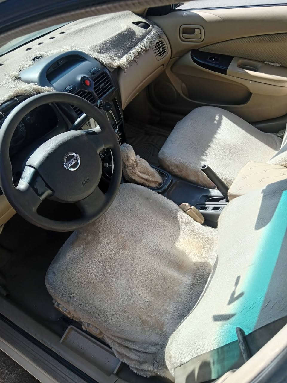 نیسان سەنی کۆری۲۰۱۲بیلادتەکسی گێڕعادی
ژینگەو ڕێگاوبان و ڕەقەم نوێیە بەناوی خۆمە
دوو بست بۆنیتی سبوغ بستەک دەرگای سەکن سبوغ
 لەگەڵ چوار پێنج جێگا بچوک ساردەکوت
گێر و مەکینە هەموو شتی بەشەرتە سیارەکە جاهیزە
غازی تورکی نوێی لەسەرە مانگەکە لۆی بەستراوە
سعری ۱۱۰ وەڕەقە
ژ.مۆبایل ***********
