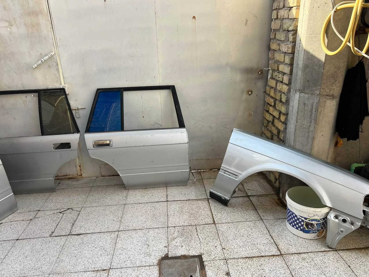 سلام عليكم
للبيع سستم ارنب سلفري ستيشن وارد يابان جديد لوك بي صدعات خفيفه اثر التحميل فارغ بس بدون غراض بند وجاملغات اماميه  اثنين وأربع بيبان وياهن قبق جنطه إذا واحد يريد يشده على الصالون يعني أبيعهن كلهن شلع ما ابيع قطع 
السعر ٥ اوراق وبي مجال والما يعجبه السعر يبهر المنشور ويدعينه بالرزق وتعرفون السلعه شلون غاليه وماكو
العنوان البصره
رقم الهاتف ***********
