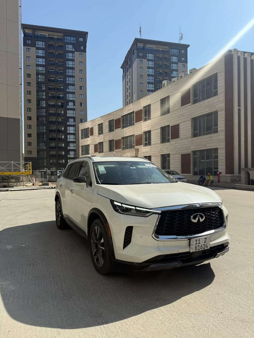 انفنتي QX60
موديل ٢٤
السياره فول 
وارد امريكي باسمي 
الرقم بغداد 
***********
