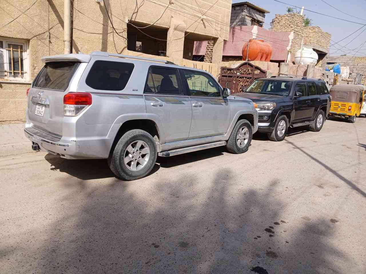 تويوتا فور رنر موديل ٢٠١٢ وارد أمريكي بدون حادث بيها رش دعاميات وجاملغات اماميه اثر شخوط محرك وكير بحالة الوكاله تخم تاير جديد سنويه لل ٢٠٣٠ ٥راكب اي نقص مابيهه السعر ١٨٠ ورقه وبيهه مجال بسيط مكاني بغداد ***********بيع فقط
