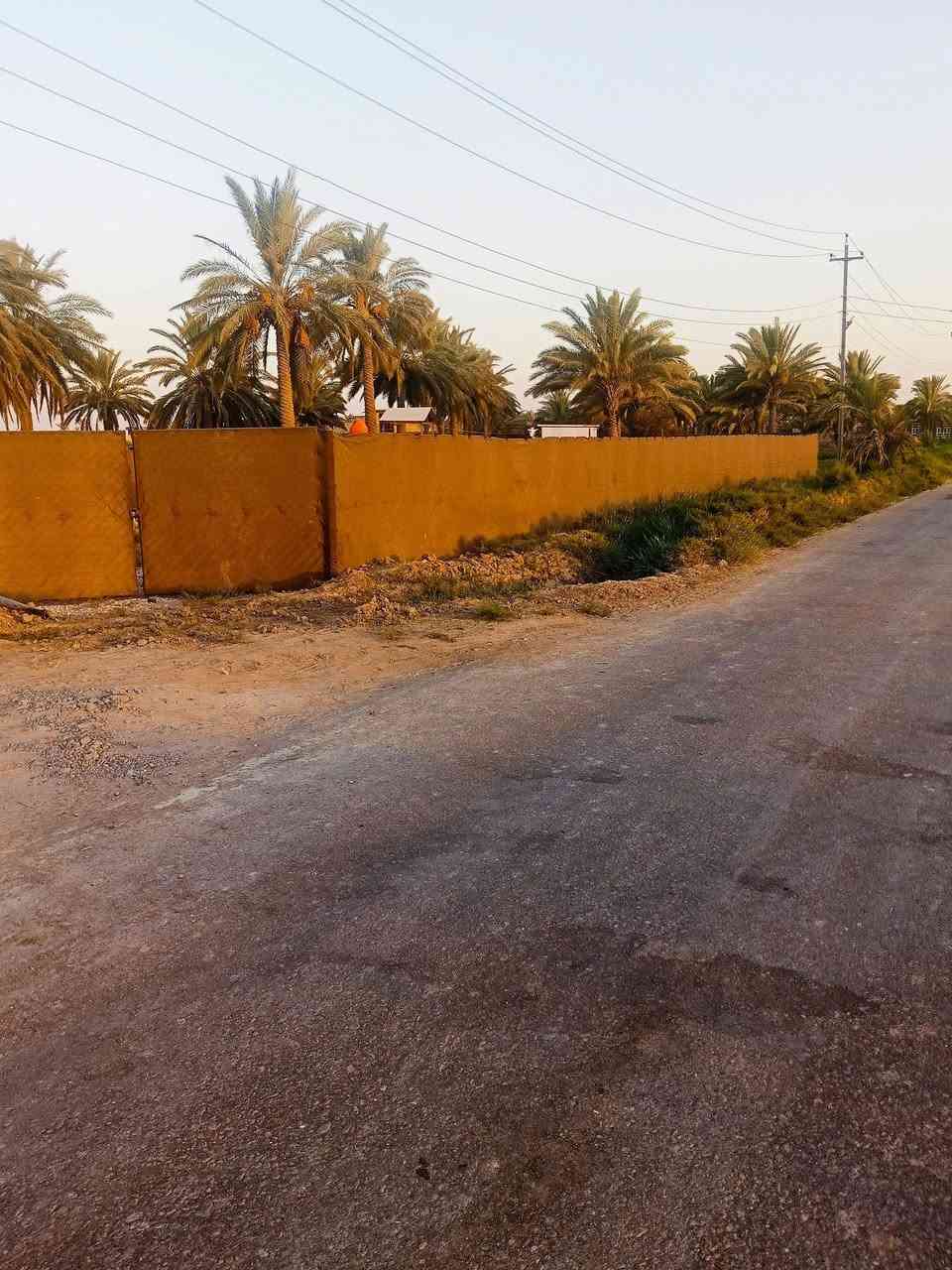 السلام عليكم
 عرضنا هذا اليوم دونم 2500 متر
 خلف جامعه بابل 
طريق حله نجف 
منطقه السجاد
يصلح سكن ويصلح مزرعه
 يتوفر خدمات كامله 
الاستفسار والاتصال على الرقم 
***********
