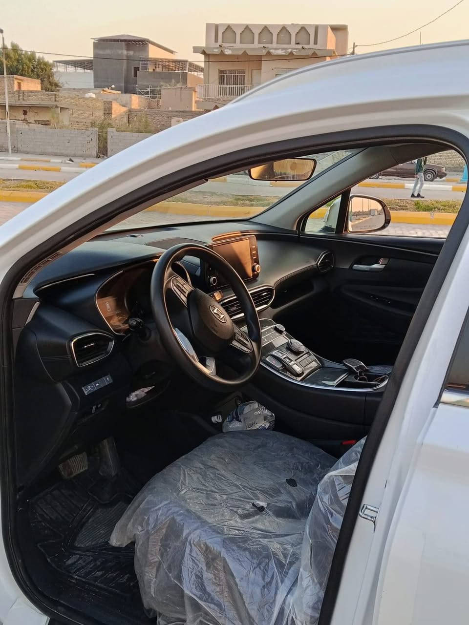 سنتافي موديل 2021
وارد امريكي السياره 

رقم بغداد

2500 محرك  

كشن كهربائي 

بصمة ابواب 

بصمة تشغيل

تشغيل عن  بعد

رادار امامي خلفي جانبي 

أنظمة قيادة 3

comfort

sport

smart

--

اوتو هولد

مانع انزلاق

كيرها يجي  دكم بيانو

تبريد منفصل 

تبريد قطعتين

فور ويل  

فول تحكم استيرن جهتين

شاشة تدعم كار بلي  مع كامرا خلفية دوارة

مانع انحدار 

رادارات جانبيه امامية خلفيه

شحن مبايل واير ليس

مانع تصادم امامي خلفي 

تحديد مسار قيادة آليه 

شفتات استيرن 

تدفئه كشنات

فول تحكم استيرن جهتين

شاشة تدعم كار بلي  مع كامرا خلفية دوارة

مانع انحدار 

رادارات جانبيه امامية خلفيه

شاشة اعطال 

لدات امامي نهاري

بك لايت لد 

منافذ شحن امامي خلفي 

وباقي المواصفات معروفة 

حادث السياره جاملغ وبنيد تبديل 
 ماشيه 81 الف كيلو وقابل للزياده 
سعرها170 او مرراوس حسب القناعه 
تواصل *********** ابو علي 
***********
