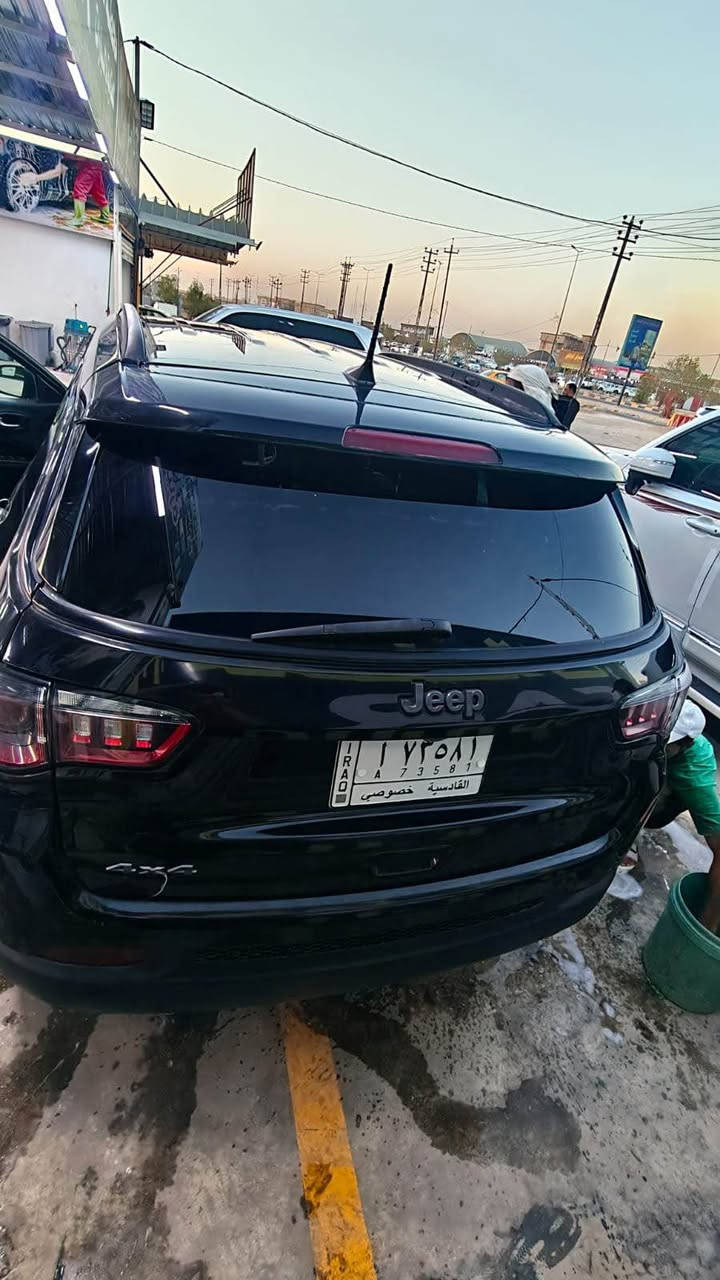 بالاقساط بالاقساط 
فقط الموظفين الموطنين على مصرف الرافدين 
في محافظة الديوانية فقط 
كورولا 
جيب شيروكي كومباس بلاك أديشن 
أعلى المواصفات عداد ١٧ 
موديل ٢٠٢١ 
رقم قادسية 
محرك ٤ سلندر / ٢٤٠٠
گير أوتوماتيك 
بصمة تشغيل 
تشغيل عن بعد 
بصمة ابواب 
باب الخلفي كهرباء 
كشن جلد كهرباء 
شاشة اندرويد 
سايد بريك بصمة 
تحكم كامل 
تبريد مركزي 
ويل كب أسود حجم ٢٠
وغيرها الكثير من المواصفات 
السعر ٣٠ مليون 
مقدمة ٧ مليون 
والباقي يقسم على ٢٥ شهر 
للأستفسار الاتصال ***********

توجد كورولا ٢٠٢٢ هاج باك لون أحمر 
كامل مواصفات 
محرك ٢٠٠٠ بانزين 
وارد أمريكي عداد ألفين فقط رقم قادسية 
السعر ٣١ مليون 
مقدمة ٧ ملايين 
والباقي يقسم على ٢٥ شهر 
للاستفسار ***********
واتساب او اتصال ديوانية, القادسية

