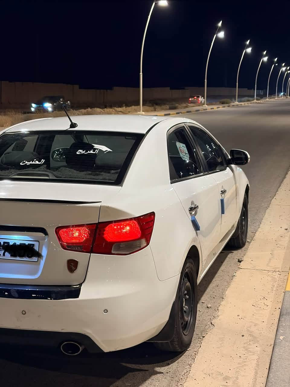 سيراتو 2012خليجي فول مواصفات (عدة بصمة)
للعلم سياره مال جناي 
[فقط شبر صبغ جاملغ السايق  واصبعين بارد] 
محرك 1600 المرغوب لا تنقيص ولا تبخير شرط الفحص وكير 6 نمر وكير عادي تبريد لمس فول ،تخم تايرات +تخم ويل عادي +ويل گـب الإبلادي  ،اشارات مري ومري شفط ،حساسات خلفية وكاميرا بلادية ،فتحة سقف ،كاعية سيارة جلد، داخل اسود مّطعم احمر بلادي ، سيارة خير وبركة جداً اقتصادية
سونارها مرفق مع المنشور 
رقمها اربيل بأسمي الدولي 
السعر 111$ ومجالها للشراي موقع سامراء 
للاستفسار ***********
