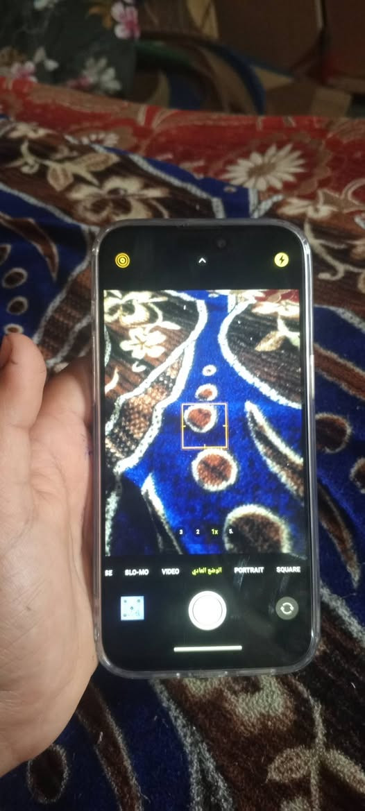 ---
#### *للبيع iPhone 15 Pro Max نسخة عالية* 
*الحالة:* نظيف 10/10 بدون خدوش  
*الذاكرة:* 512GB  
*الشاشة:* كبيرة + Dynamic Island شغال  
*الكاميرات:* 3 كاميرات وشكلها نفس الاصلي  
*البطارية:* ممتازة  100بل 100
*الملحقات:* كيبل + كفر  

*السعر: علق اذا عجبني السعر ابيع
*المكان:* الحويجة الرياض 
*

للاستفسار  اتصل ‏‪***********‬‏
