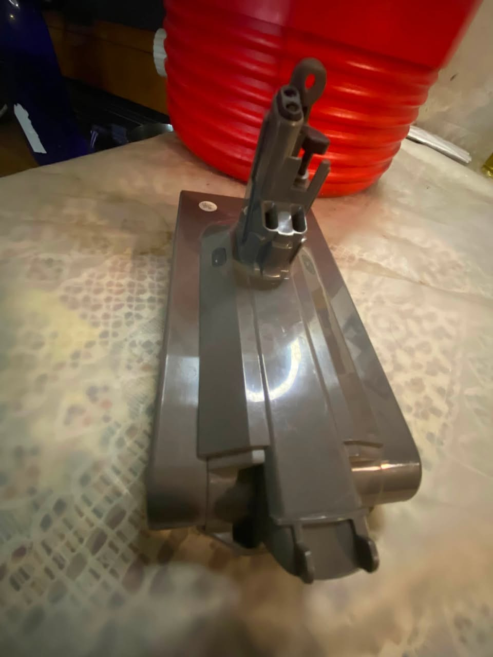 بطارية ايون-ليثيوم مال مكنسة دايسون
25,2 volt
3900 ملي امبير بالساعه 
طاقتها 29,28 واط بالساعه 

ابيع فحم ب ١٠ قفل لأن وزنها ثقيل
مكاني بغداد وعندي توصيل 
رقمي ***********
