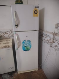 ثلاجة • بيها مجال