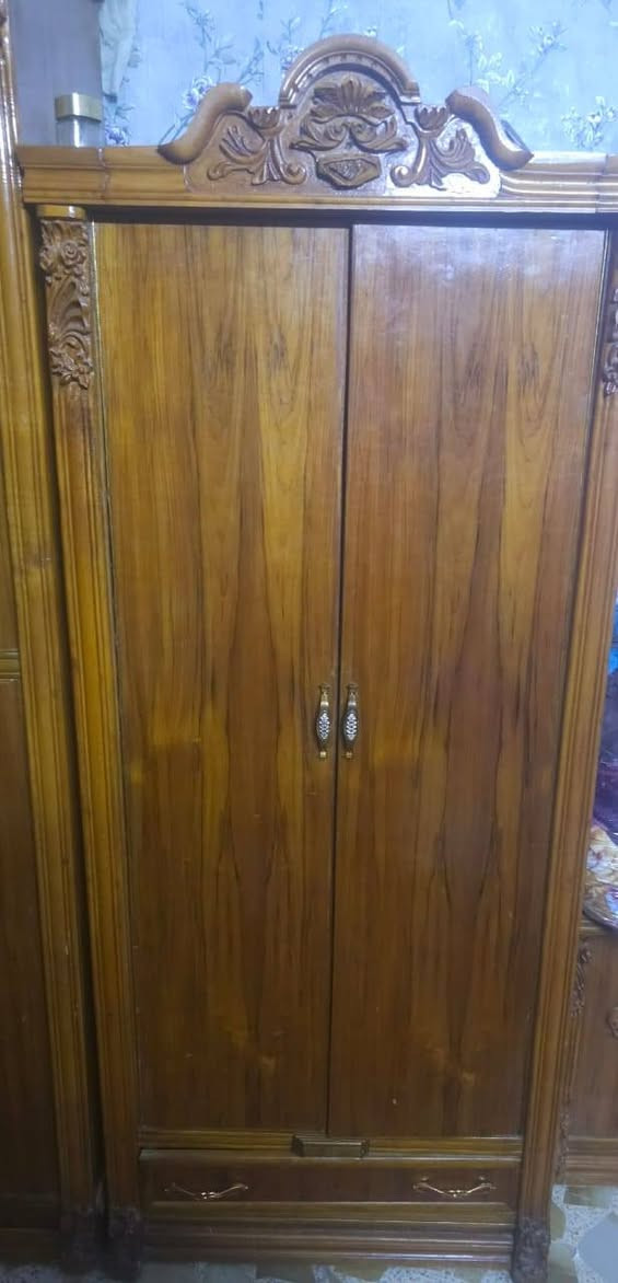 سلام عليكم غرفه صاج البيع سعره ملوين و٤٠٠ وبيه مجال غرفه جديد وصاجه ثكيل ويخبل مكانه بغداد شراي اتصل وبيك خير ودلل***********
