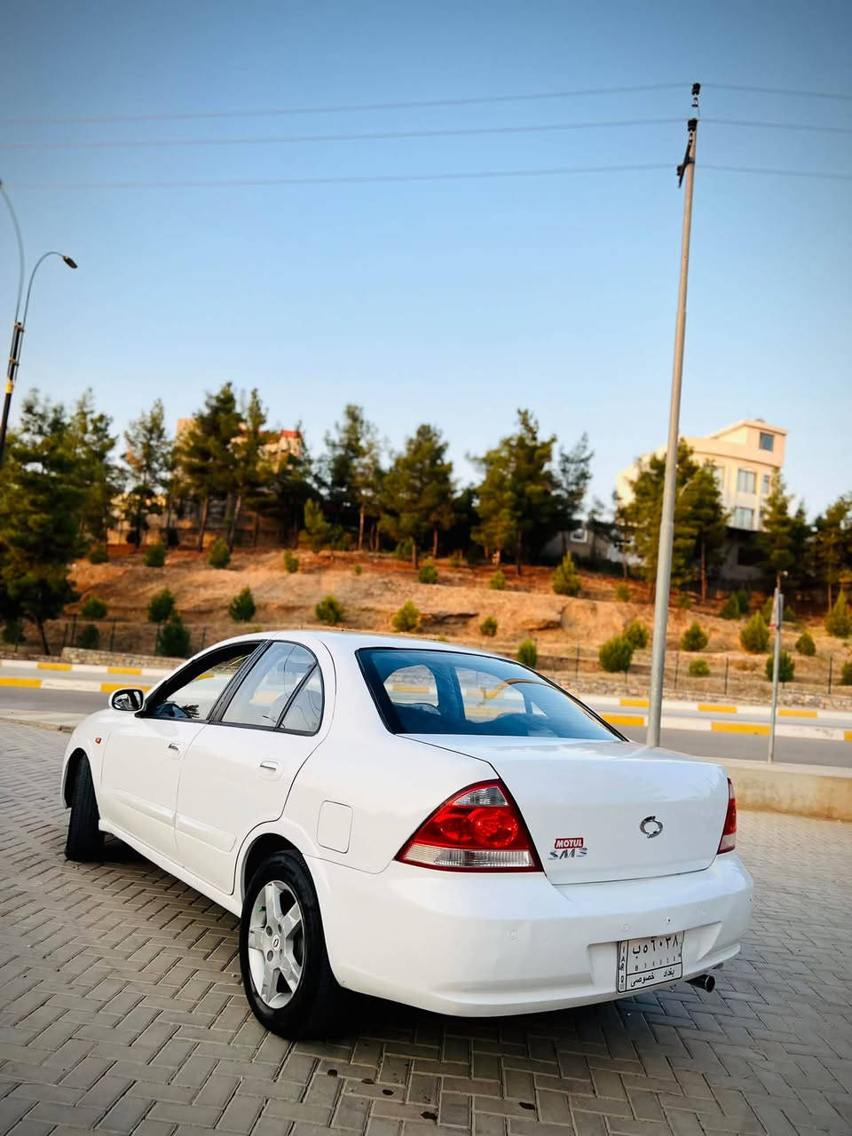سەنی سامسۆنگ براوە 
مۆدێل ٢٠٠٩
ئاوێنە شەفتو کارەبای چوار جام کارەبا
کامل ئەشیای سنوقی لەگەلە 
برێک و سارد و گەرمی مەزبەتە
ABS بەستراوە
ئێرباگی سیستمە کراوە
بەرگی کوشن گاعی و بەر قاچ و بەرگی سوکانی تێگیراوە
کامل مەسروف کراوە تەقە و رەقەی نیە مەسروفی نیە
گێر و مەکینە و دەعم و لێدران بە شەرت
هەیکەلی زۆر زۆر جوان چال و شوختی نیە
سەقفی پەمپ کراوە لەسەر شوخت

 نرخی٤٨  گەلا مەجالێکی کەم
موشتەریت تەلەفون کە جوابی نامە نادەمەوە.

***********
