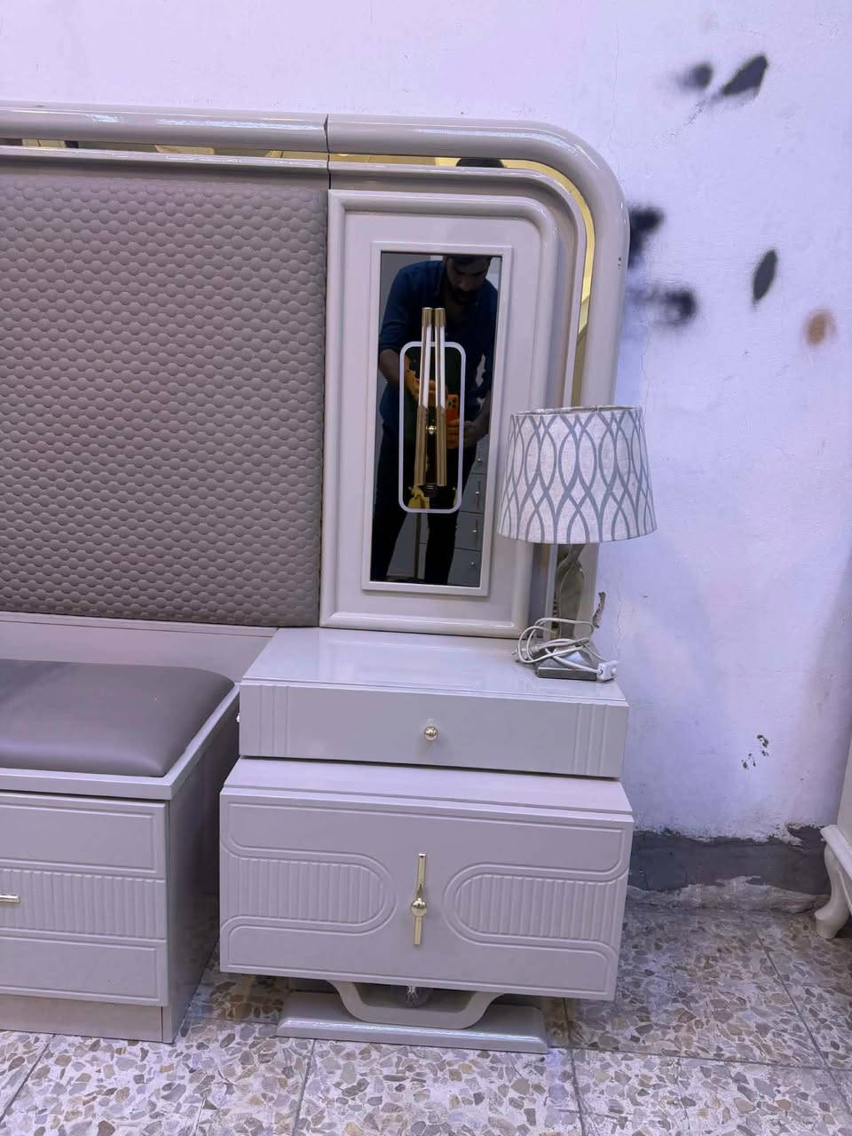@إشارة غرفه تركيه  ماركه اصلي اناره شغاله ضهر بلوك   10قطع   نظافته 95/💯💥  سرير مخزن

واصل شد ونقل داخل بغداد مجانآ

توصيل محافظات أجوور نقل
