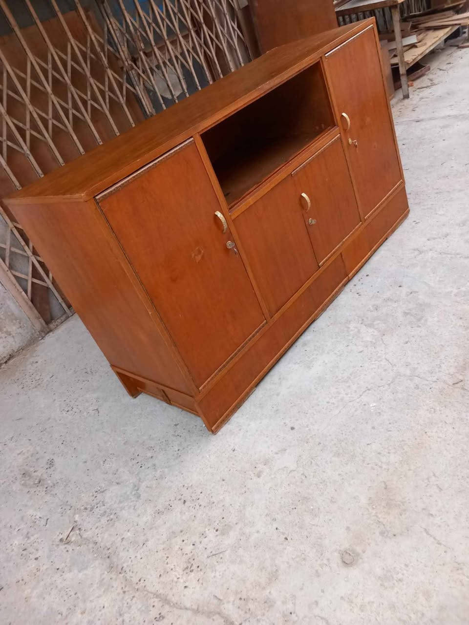 بوفيه فراش مستعمله السعر ب ١٤٠ وبيه مجالالعنوان بغداد الكرخ تقاطع درويش البياع شارع البداله الانتصارسوق اميمه فرع مجمع الرازي ع اليمنه منتصف شارع ع اليسرى خلف مي اور
***********
*********** بغداد, العراق
