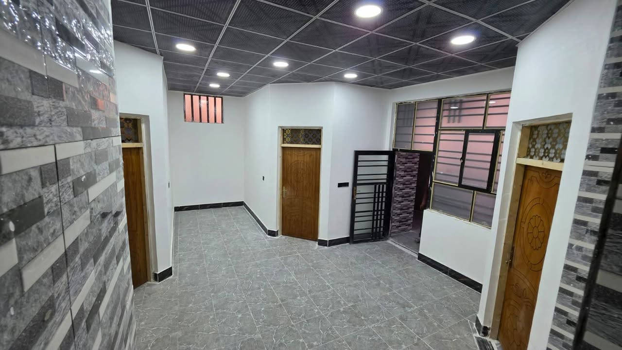 يالله يالله مكلف بالنشر للبيع بيت مساحه ١٢٣ متر طابو زراعي مجمع الجوادين السكني سند ٢٥ ومداور بالطابو شغل درجه اولى اساس وسقف كونكريت بإشراف مهندس جاهز للسكن كامل المواصفات مكان مميز ركن على شارعين الاستفسار الاتصال على الرقم *********** وكل الخدمات متوفره
