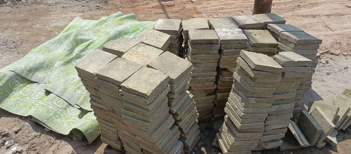 سلام عليكم 
متوفر فرشي ممتاز افضل نوعية بل سوك 
العدد 430 فرشية مع النصاص 
السعر 160
للاستفسار مراسلة الصفحة 
او الاتصال على الرقم 
***********
