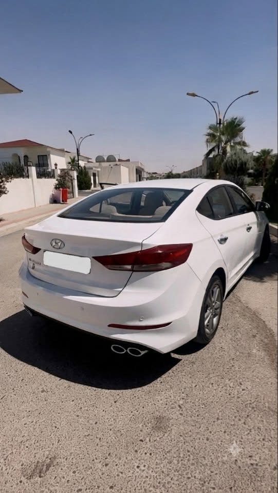 � للبيع هيونداي النترا 2018 خليجي
✨ المواصفات:

• كير أوتوماتيك

• محرك 1600 DOCH

• خليجي مكفولة

• شاشة كبيرة

• كاميرا خلفية + حساسات خلفية

• تبريد قطعتين ❄️

• 5 ويل كب

١٣٢،٠٠٠k.m

• اللون: أبيض 🤍

• داخل بيجي
.قطعتين بارد 

📍 الموقع: أربيل

💰 السعر:120$ ومجال

� للاستفسار والتفاصيل رقمي ***********
