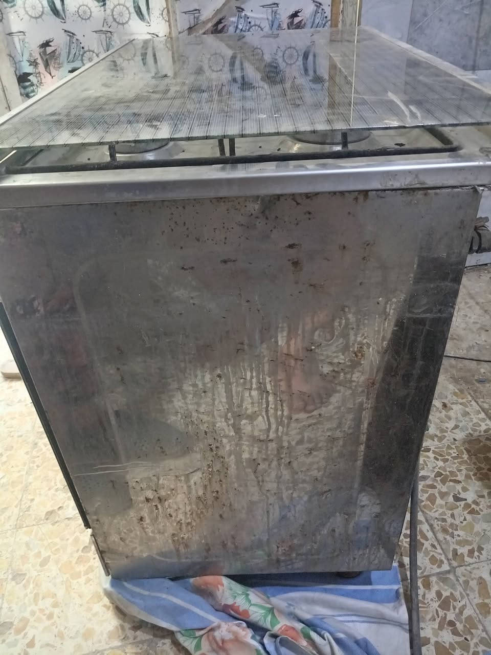طباخ شغال جاهز ناره زركه سعره 150 الف مكان الطباخ شارع المطحنه مقابل قرية الغدير التفاصيل ***********
