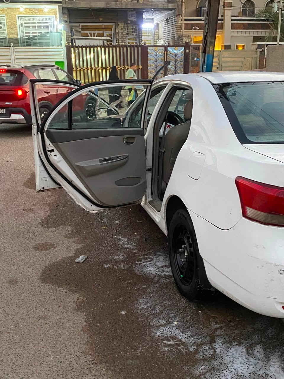 السلام عليكم
للبيع Byd 2013 g3 فول مواصفات
بصمه تشغيل
بصمه بيبان
فتحه سقف
تبريد شغال
رقم بغداد جديد دولي
صدر وحداديه جديده 
شاشه + كامره
تخم تاير جديد قبل سبوع شاده 
سياره خير من الله استعمال شخصي مال بيت 
المكان بغداد 
حي الاعلام قرب تقاطع درويش
السعر 58 وبيهه مجال حك الجيه 
رقم الهاتف/***********
