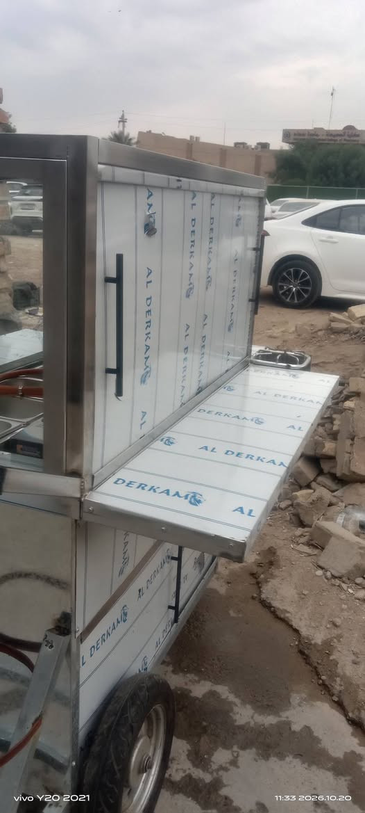 عربانة جديدة • ١٢ وجبة • لوحة إعلانية