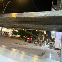 ميز استيل • للبيع