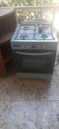 طباخ للبيع كامل منظم والصونده السعر 60 بيه مجال   الهاتف 07802646834