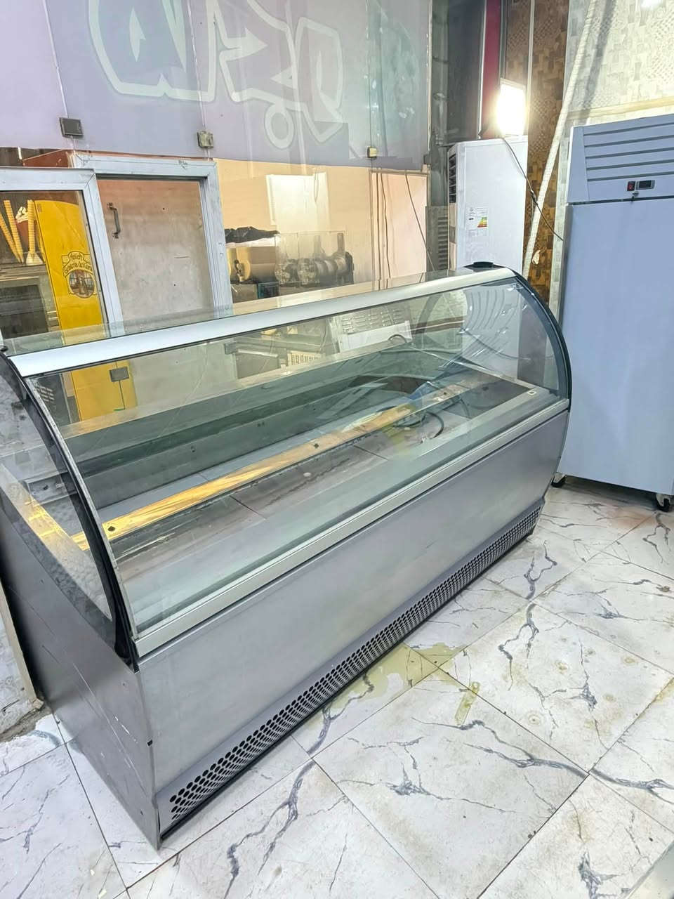 عارضه ايزاايطاليا
220سم 

16بلانك 

مستخدمه بلاديه 

سنكل فيز 

دبل كمبريسر 

 السعر والتفاصيل الاتصال على الرقم ***********

الوتساب ***********

العنوان البصره
