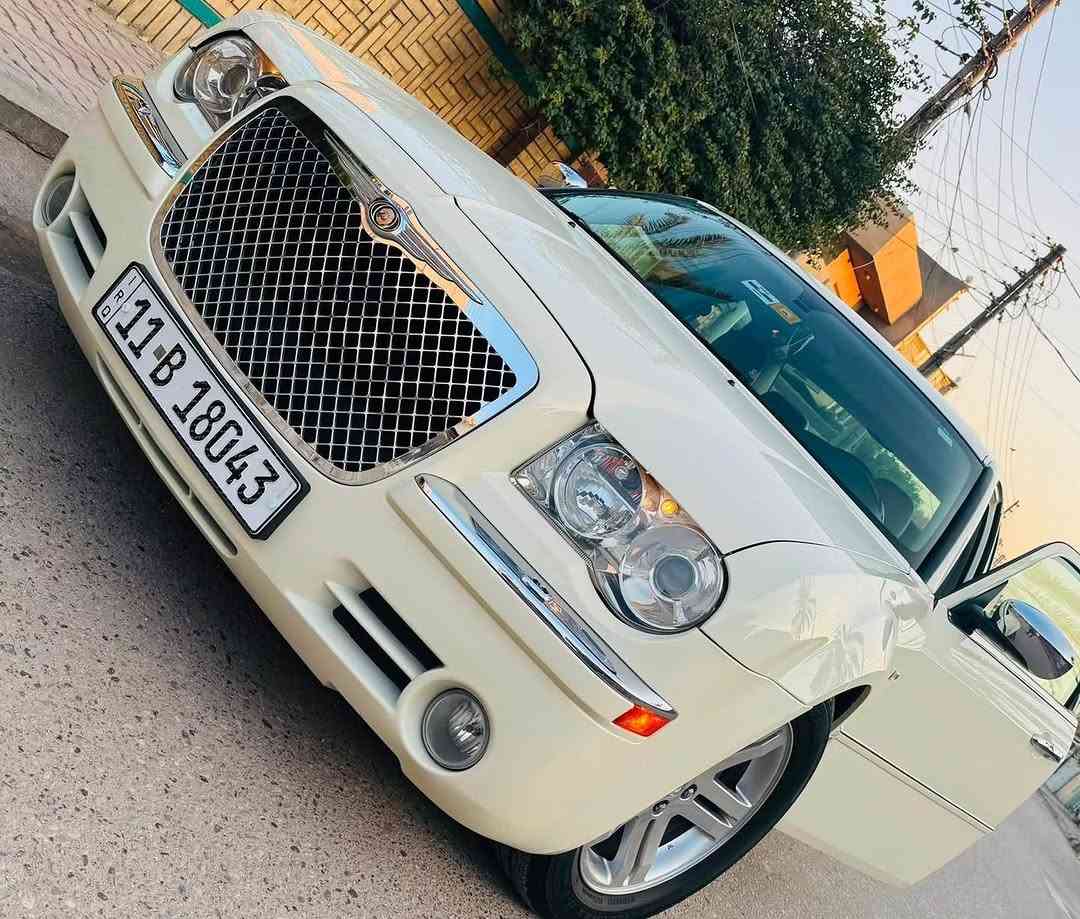 كرايسلر 300 هيمي • ٢٠٠٦ • ماشي ٥٥٠٠٠