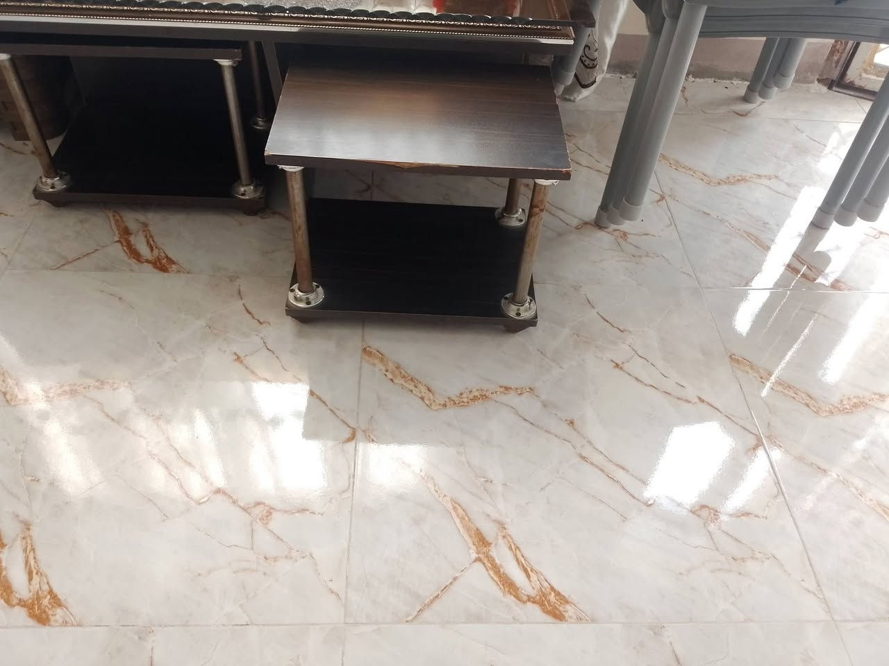 للبيع طبلات للبيع واحده كبيره جام و٤ زغار
السعر ٦٠ وبيهن مجال
كاطون الرازي
***********
