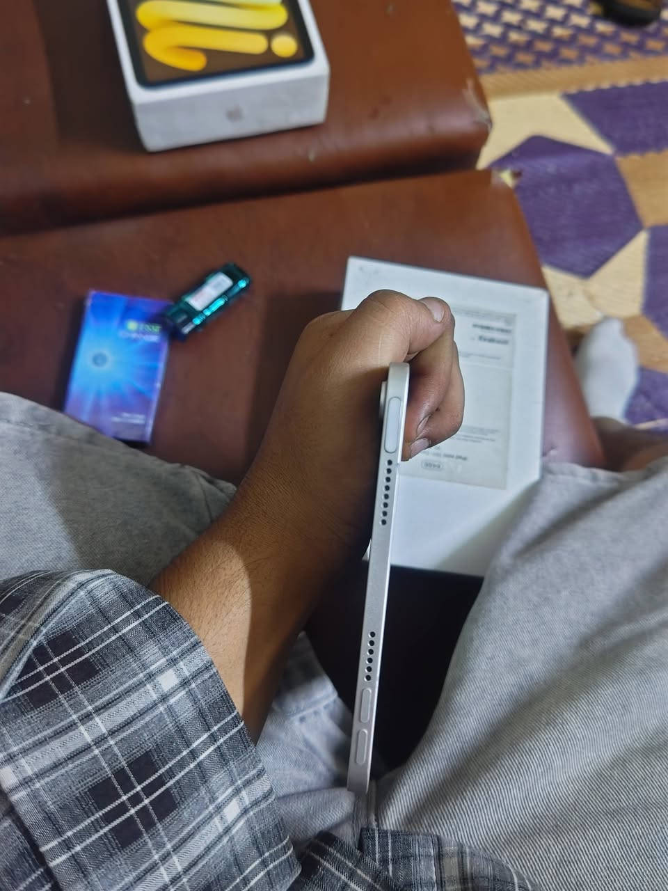 آيباد ميني ٦ • ذاكرة ٦٤ • ملحقات كاملة