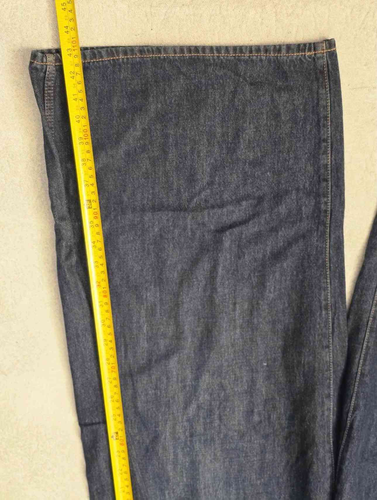 Old Navy Wide Leg | بنطرون جينز أولد نيفي واسع
القياس 36 
السعر 15 الف 
للحجز خاص او عبر الواتس اب ***********
