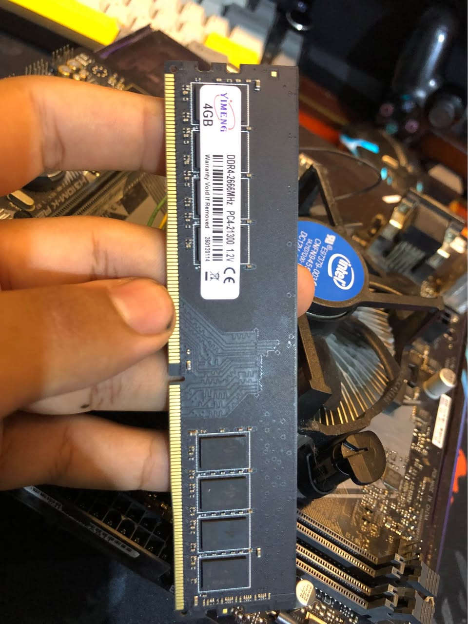 جيل تاسع i5 مع مبرد المعالج مع بور h310 (سوكت الرام الثاني خربان مرة يشتغل مرة ميشتغل ما اعرف شنو الخلل ) مع رام ddr4 4g 2666 القطع بحالة جدا نضيفات سعرهن 100 الف بدون الرام 85 توصيل فقط الاماكن القريبة مكاني بغداد شهداء البياع *********** St Andrew, Surrey
