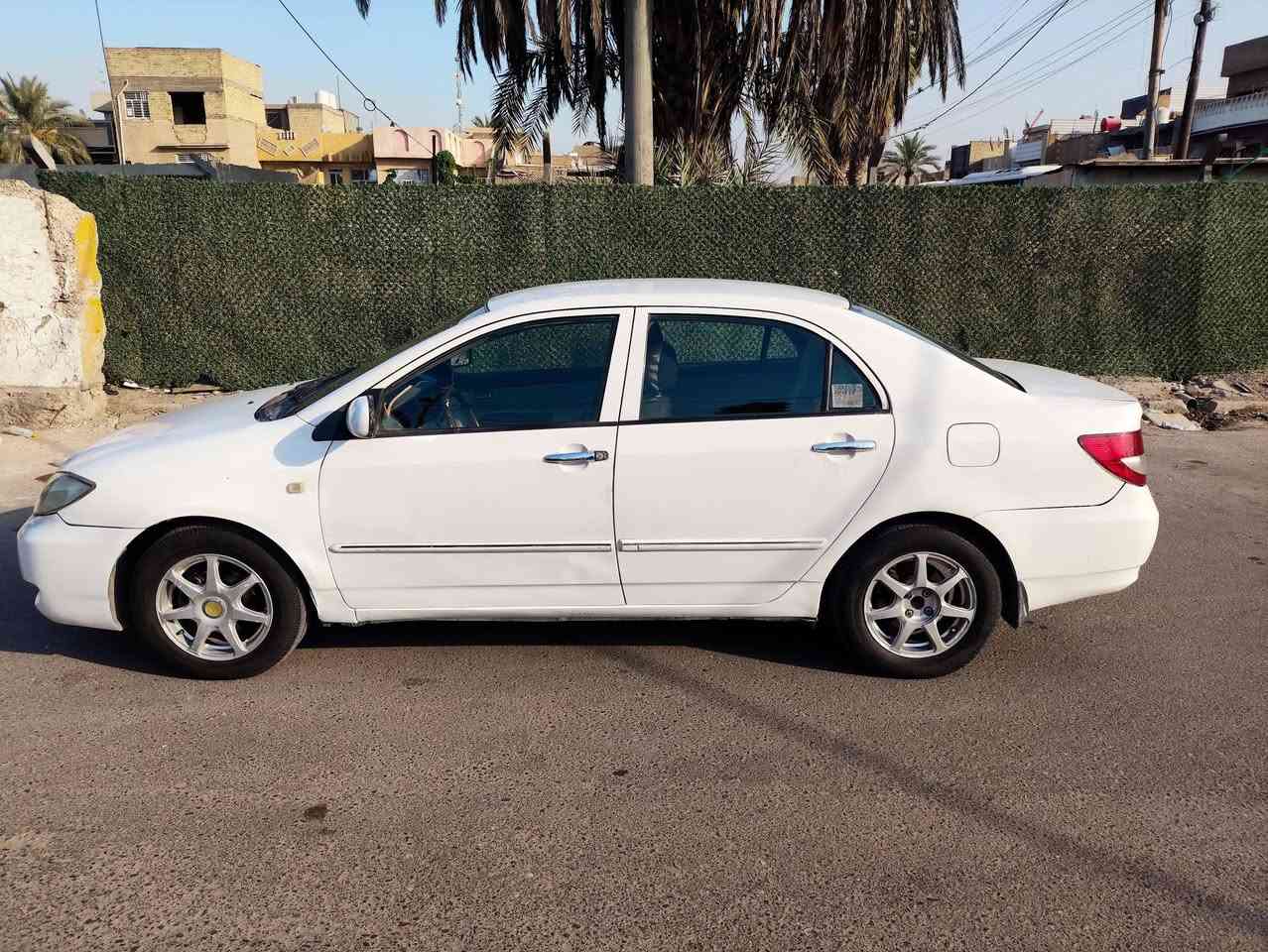 السلام عليكم سياره بي واي دي 2011 محرك وكير مابيهن شي شغالات صدر 80%
تبريده شغال وخير من الله
جان بيه خياسات وسويتهن وموجود الصور مالتهن 
بيه ضربه شوب بلبنيد مبينه بلصوره وصلغ جاملخ امامي عكس السايق 
السعر 50 وبيه مجال حك الجديه الاستفسار اتصل ***********
