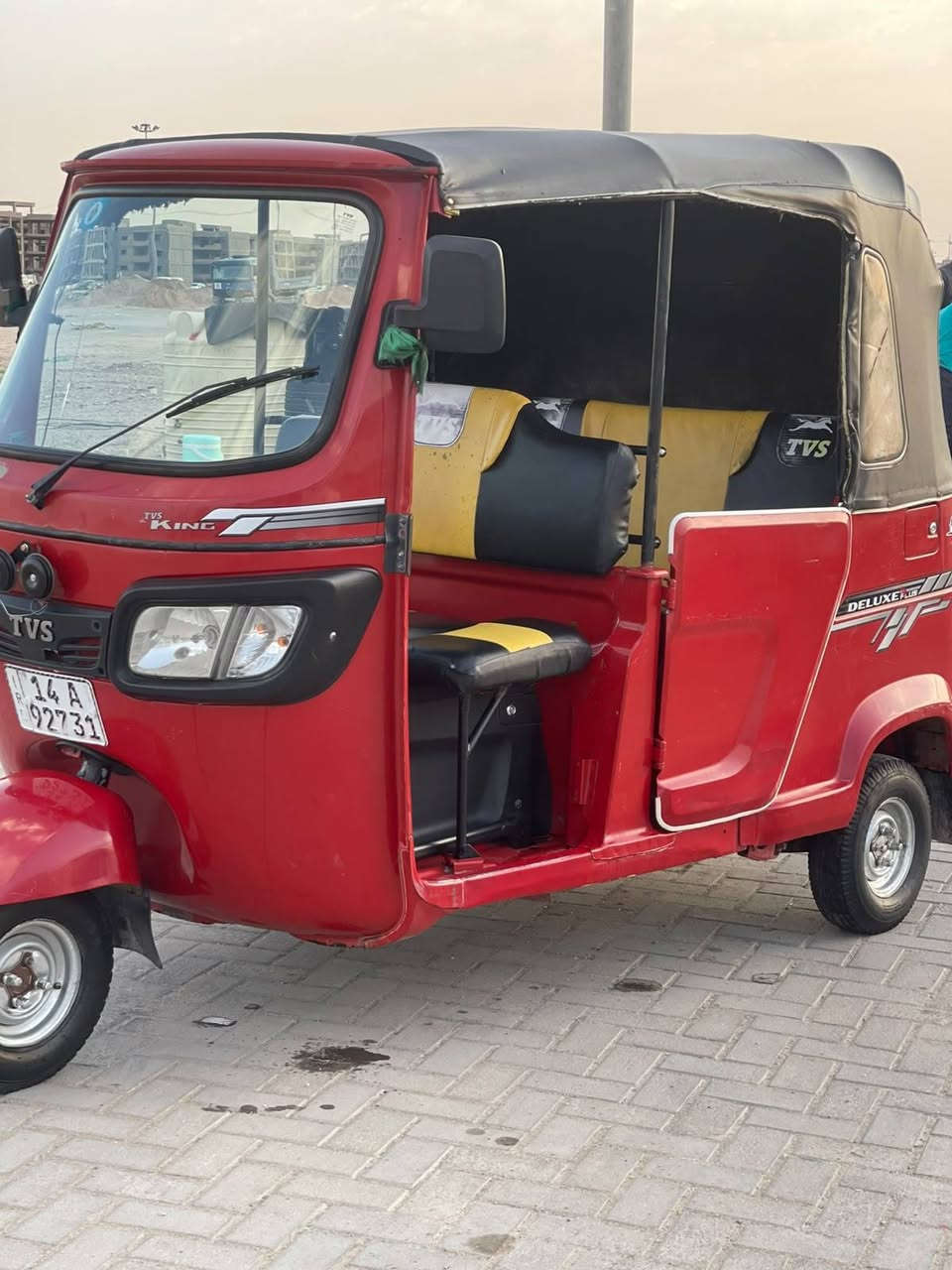 السلام عليكم تكتك  موديل 22كفاله  محرك وبدي.  السعر 8500 وبيها مجال. *********** واتساب. شريحه
